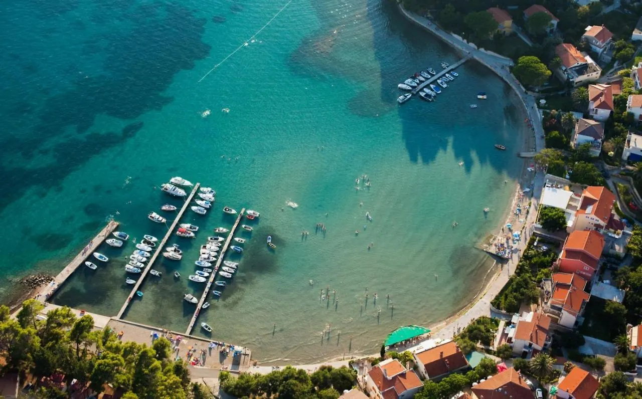 Apartment In Lopar With Balcony, Air Conditioning, Wi-Fi Croatia